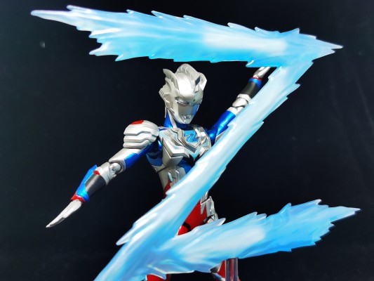 S.H.Figuarts   泽塔奥特曼 阿尔法装甲 特别配色版