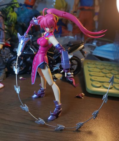 figma 魔法少女奈叶StrikerS シグナム 騎士服ver.