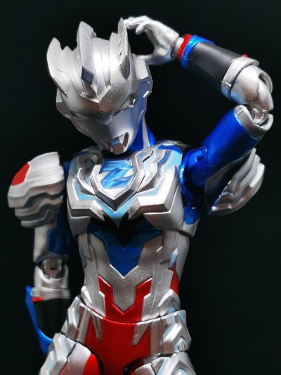 S.H.Figuarts   泽塔奥特曼 阿尔法装甲 特别配色版