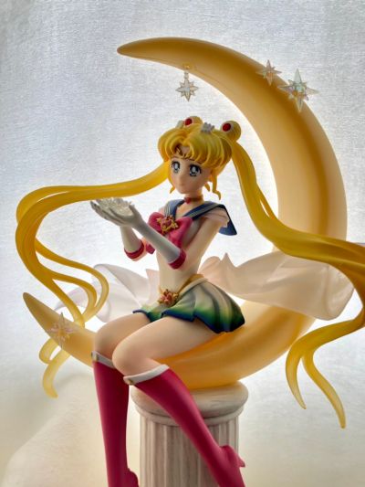 Figuarts Zero chouette 剧场版 美少女战士Eternal  超级水手月亮 -明月与传说中的银水晶-