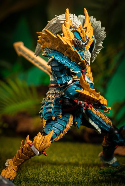 山口式转轮科技   怪物猎人系列  猎人男剑士 雷狼龙装 (新版)