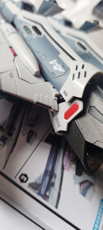 DX超合金 超时空要塞DELTA 绝对LIVE VF-31AX  卡伊洛斯 进阶型 （米拉吉·法莉娜·吉纳斯专用机）