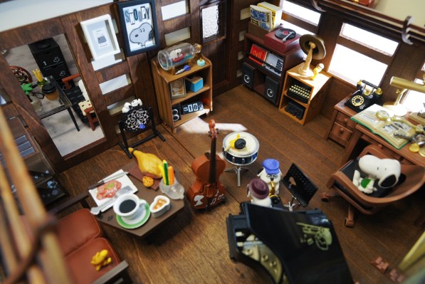 花生漫画  史努比的复古写作室