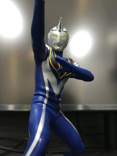 英雄勇像 盖亚奥特曼 阿古茹奥特曼 V2型 A款