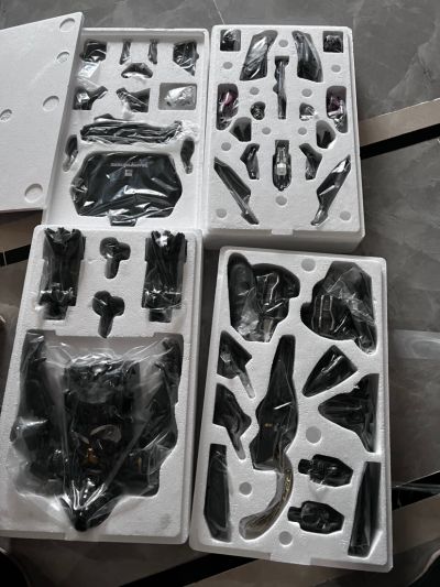 3Z0166 DLX比例收藏级系列 变形金刚2 天火