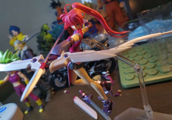 figma 魔法少女奈叶StrikerS シグナム 騎士服ver.