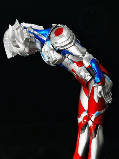 S.H.Figuarts   泽塔奥特曼 阿尔法装甲 特别配色版