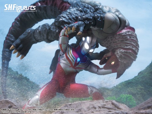 S.H.Figuarts（真骨雕制法）  迪迦奥特曼 强力型