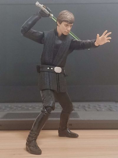 S.H.Figuarts 星球大战：曼达洛人 卢克·天行者