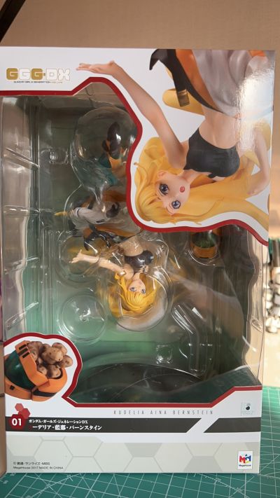 GGG-DX  机动战士高达 铁血的奥尔芬斯	阿特拉·密科斯塔&古荻莉亚･蓝娜･伯恩斯坦