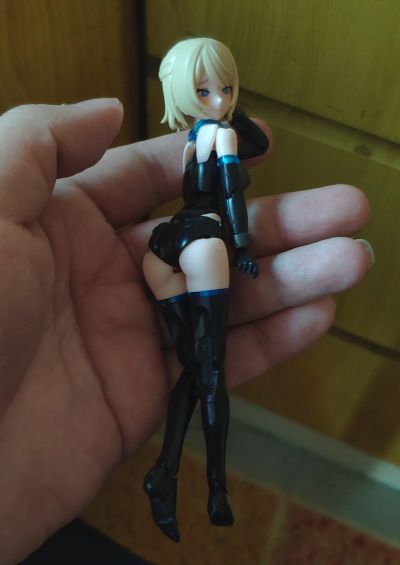 女神装置 弹丸骑士 驱魔人 寡妇