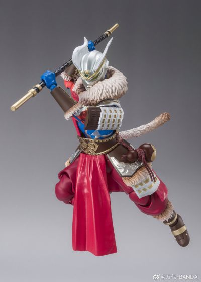 S.H.Figuarts  悟空战袍·赛罗奥特曼