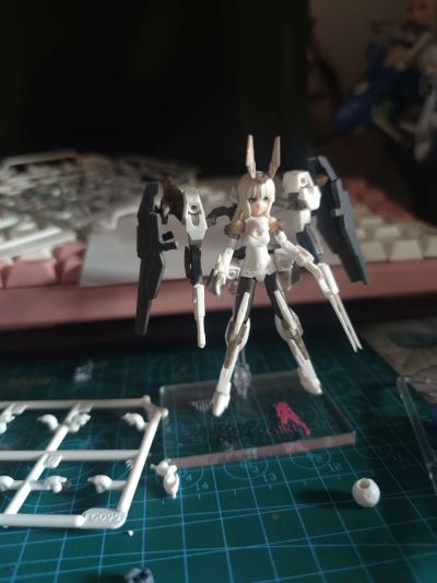 女神装置 掌上尺寸少女 机甲少女 猎刃 动画版