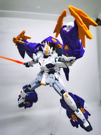 HG 1/144  亚斯克雷普欧斯高达