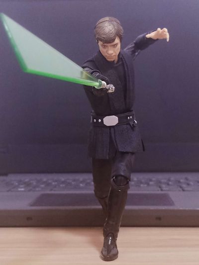 S.H.Figuarts 星球大战：最后的绝地武士 卢克·天行者 Battle of Crait ver.