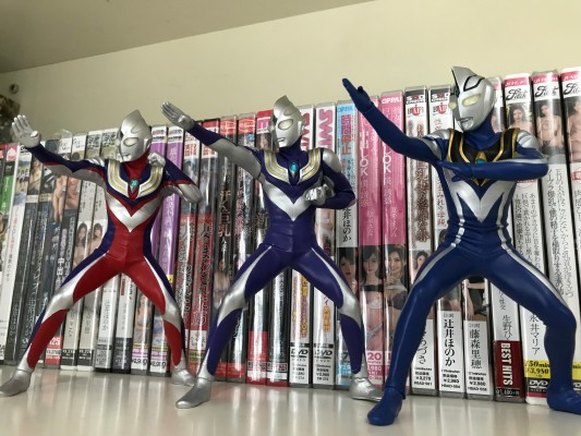 英雄勇像 盖亚奥特曼 阿古茹奥特曼 V2型 A款