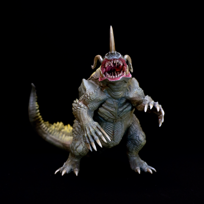 新·奥特曼 内隆噶 巨大软胶组件