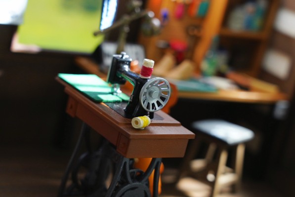 花生漫画  史努比的皮革工作室