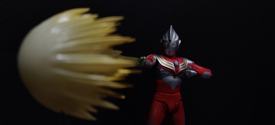 S.H.Figuarts（真骨雕制法）  迪迦奥特曼 强力型