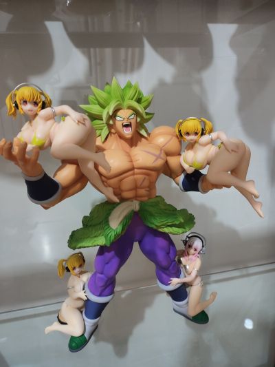 破叉子 压泡面 水色泳衣