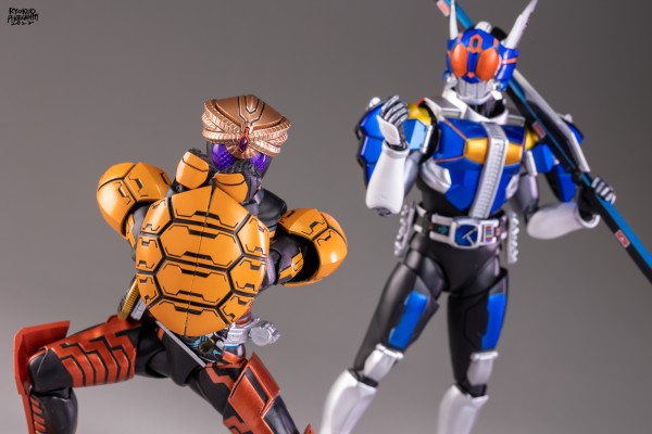 S.H.Figuarts(真骨雕制法) 假面骑士欧兹 精彩绝伦 将军与21枚核心硬币 假面骑士欧兹 蛇龟鳄联组