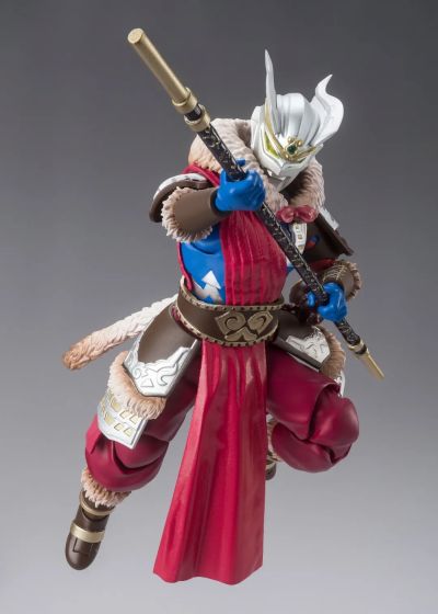 S.H.Figuarts  悟空战袍·赛罗奥特曼