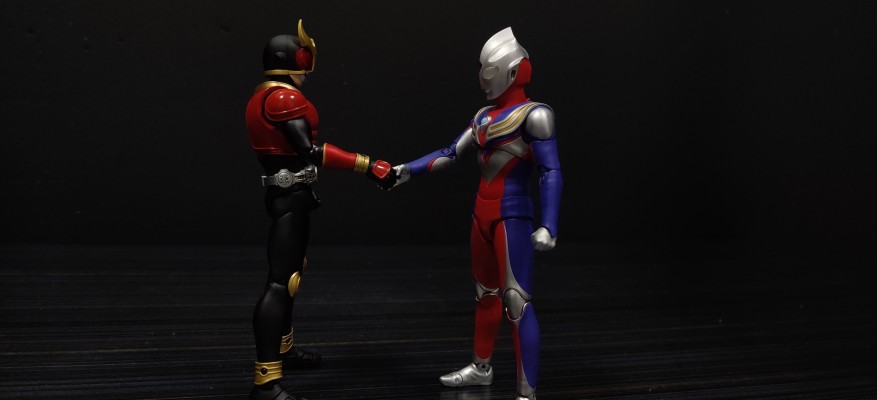 S.H.Figuarts(真骨雕制法) 假面骑士空我 假面骑士空我 全能形态 假面骑士50周年纪念版