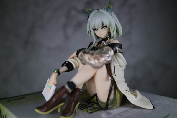 压泡面手办 明日方舟 凯尔希