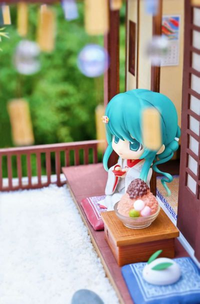 粘土人#303 雪未来 2013 草莓白无垢