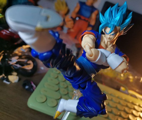 S.H.Figuarts 龙珠超 贝吉特 超级赛亚人之神 Super