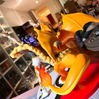 宝可梦中心原创手办 宝可梦 剑/盾 丹帝 与 喷火龙