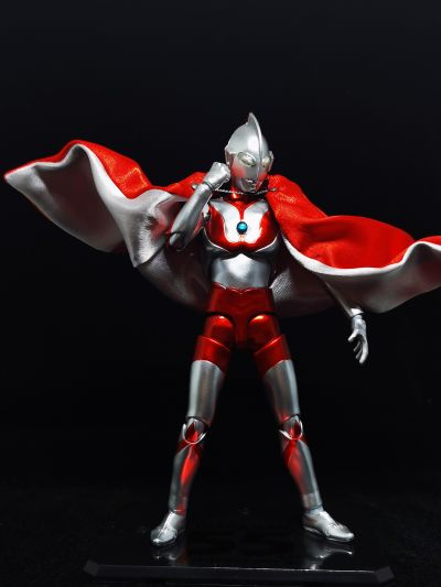 S.H.Figuarts  奥特曼 55周年纪念版