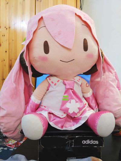 巨大软绵绵毛绒 VOCALOID 初音未来 樱花未来