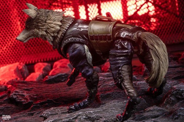 PlayArts改 MGSV 幻痛 D-DOG