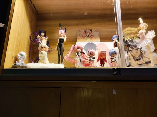 双马尾女仆 薇薇拉