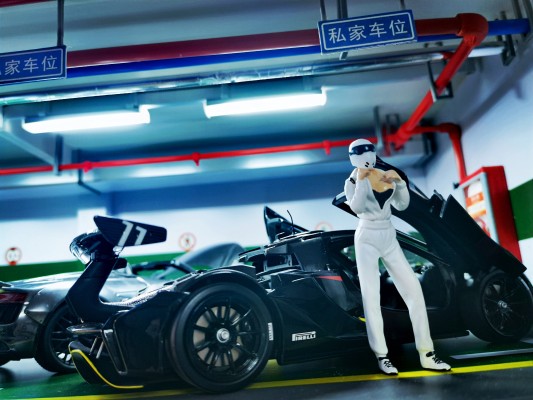 1/18 迈凯伦 675 LT (橘色)