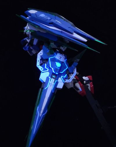 MG  机动战士高达00V   量子型00高达 全刃式