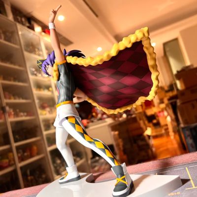 宝可梦中心原创手办 宝可梦 剑/盾 丹帝 与 喷火龙