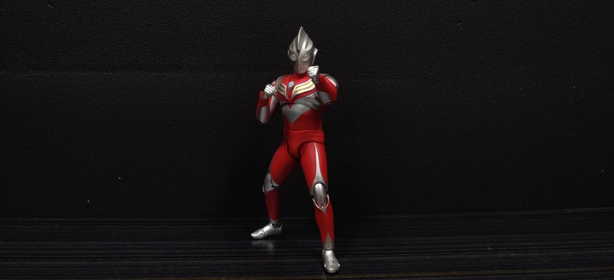 S.H.Figuarts（真骨雕制法）  迪迦奥特曼 强力型