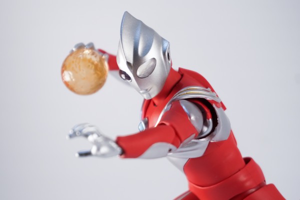 S.H.Figuarts（真骨雕制法）  迪迦奥特曼 强力型