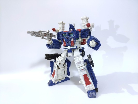 变形金刚围城系列 SG-7 戦え! 超ロボット生命体 变形金刚 2010&变形金刚 ザ・ムービー ウルトラマグナス 