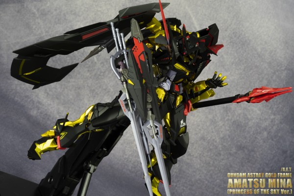 METAL BUILD 机动战士高达SEED  ASTRAY 天空的皇女 异端高达金色机天蜜娜