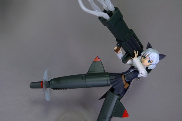 figma #142 强袭魔女 桑妮亚‧V‧利特维亚克