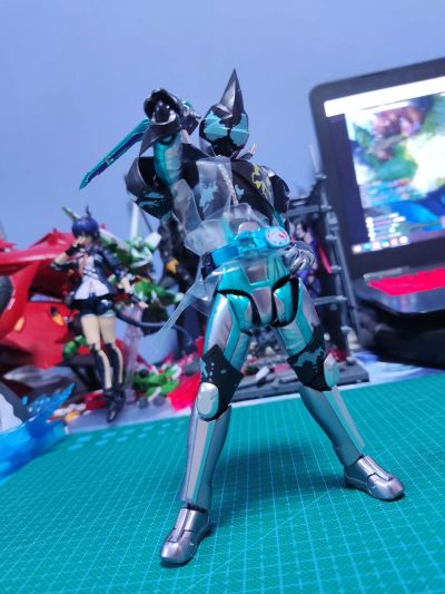 S.H.Figuarts 假面骑士艾比尔 蝙蝠基因 / 胡狼基因