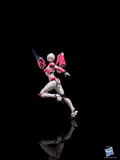 风雷模型   阿尔茜