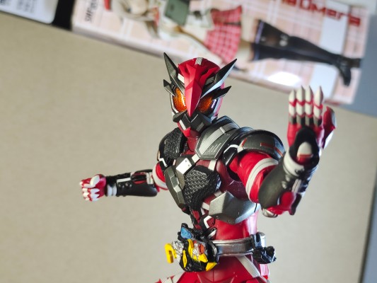 S.H.Figuarts 假面骑士零一 假面骑士雷