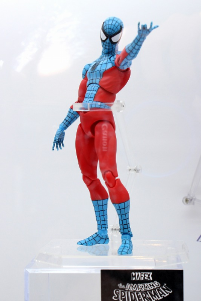 MAFEX 编号190 漫威系列 蛛网侠