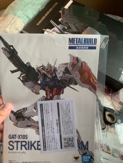 METAL BUILD   强袭高达 -赫利俄波利斯亮相版-