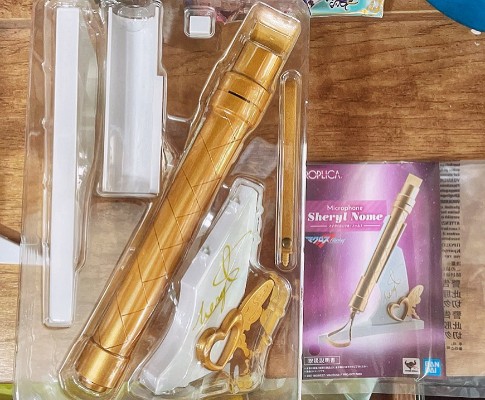 PROPLICA 超时空要塞F 雪莉·诺姆与李兰花的麦克风