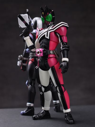 S.H.Figuarts(真骨雕制法) 假面骑士帝骑 假面骑士50周年纪念版